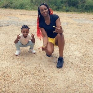 Meet your Posher, Sheila